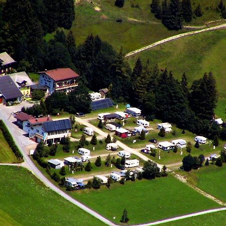 فندق تانهايمفي  Camping Alpenwelt المظهر الخارجي الصورة